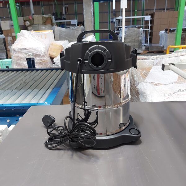 ⁦12-liter wet and dry vacuum cleaner with 1200W power and a two-year warranty⁩ - الصورة ⁦7⁩